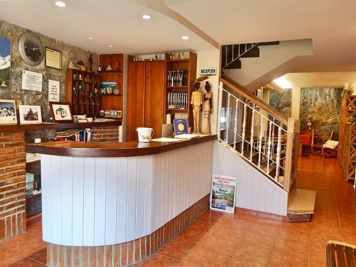 Hotel Rural Pena Castil Sotres